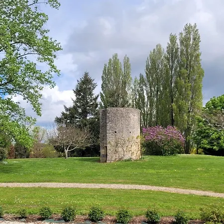 Le Royal Cagouille Au Chateau D'ecoyeux *